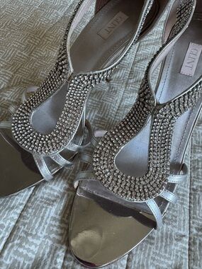 Glint Silver Embellished T-Strap Women’s Sandals- Size 9